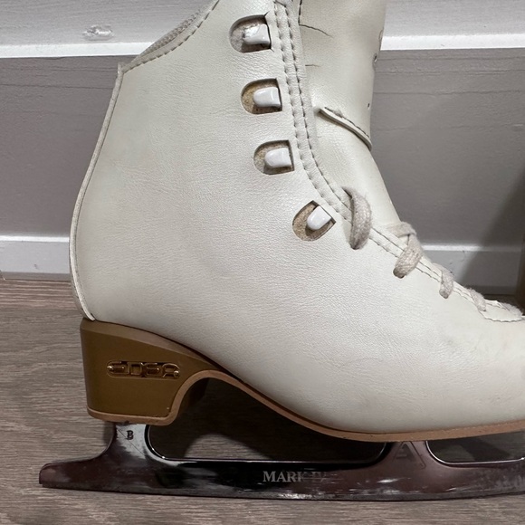 EDEA Tempo figure skates with Jackson Ultimate Mark IV blades - Picture 3 of 7